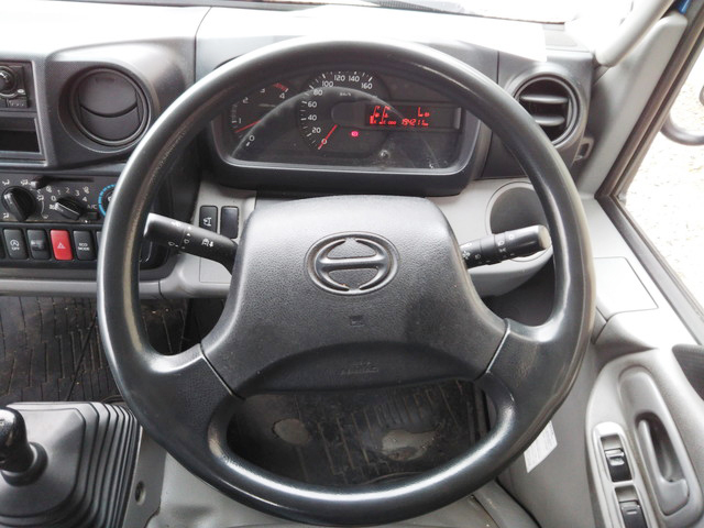 日野デュトロアルミブロック小型（2t・3t）[写真31]