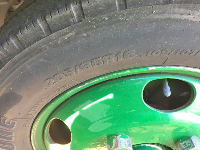 三菱ふそうキャンター平ボディ小型（2t・3t）[写真13]