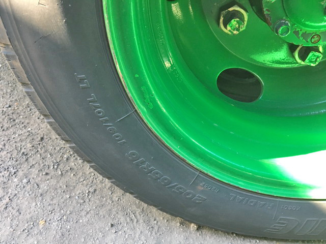 三菱ふそうキャンター平ボディ小型（2t・3t）[写真14]