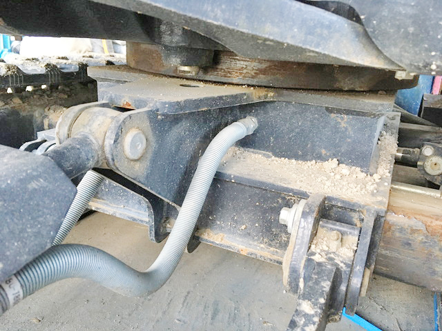 ヤンマーミニユンボ（ミニバックホー）[写真12]