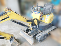 ヤンマーミニユンボ（ミニバックホー）[写真03]