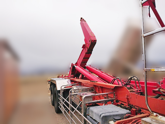 日野プロフィアコンテナ専用車大型（10t）[写真12]