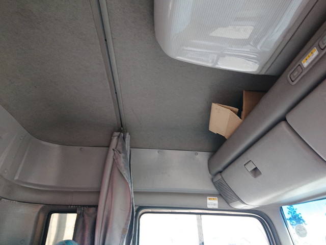 日野プロフィアコンテナ専用車大型（10t）[写真34]