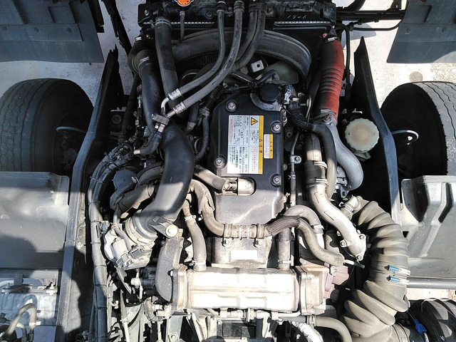 いすゞフォワード冷凍車（冷蔵車）中型（4t）[写真23]