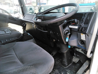 いすゞフォワード冷凍車（冷蔵車）中型（4t）[写真31]