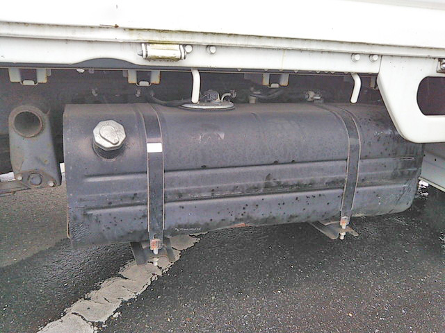 マツダボンゴ平ボディ小型（2t・3t）[写真14]