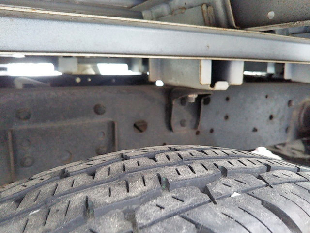 マツダボンゴ平ボディ小型（2t・3t）[写真15]