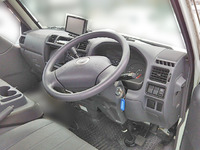 マツダボンゴ平ボディ小型（2t・3t）[写真27]