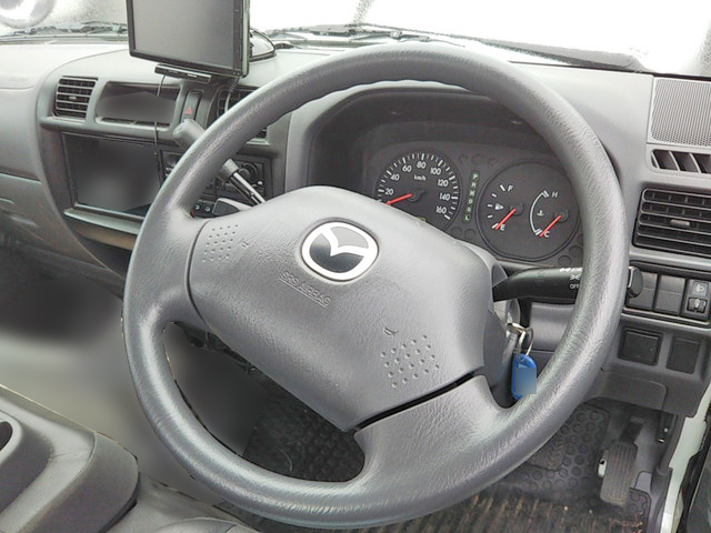 マツダボンゴ平ボディ小型（2t・3t）[写真30]