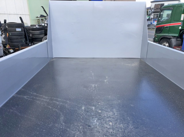 いすゞエルフダンプ・クレーン付小型（2t・3t）[写真08]