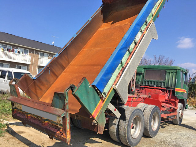 三菱ふそうグレートダンプ大型（10t）[写真05]