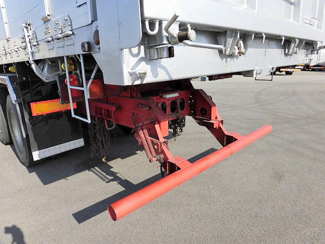 いすゞギガ深ダンプ（土砂禁ダンプ）大型（10t）[写真07]