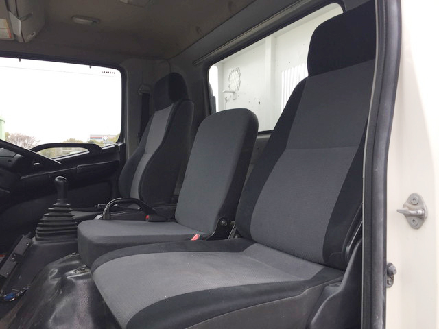 日野レンジャーダンプ中型（4t）[写真24]