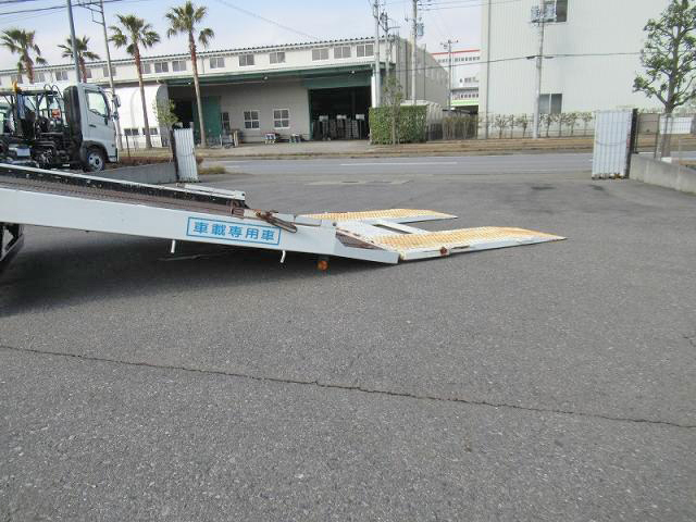 トヨタダイナセーフティローダー小型（2t・3t）[写真23]