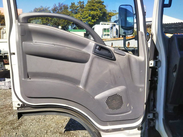 日産アトラス平ボディ小型（2t・3t）[写真29]