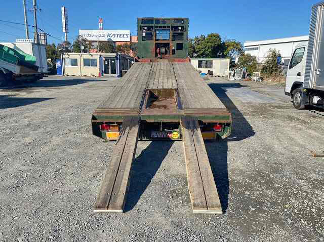 いすゞフォワードセルフローダー増トン（6t・8t）[写真12]