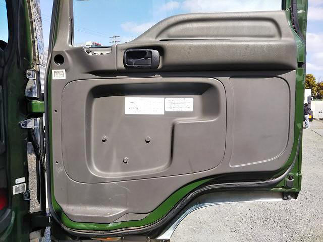 いすゞフォワードセルフローダー増トン（6t・8t）[写真29]