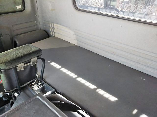 いすゞフォワードセルフローダー増トン（6t・8t）[写真35]