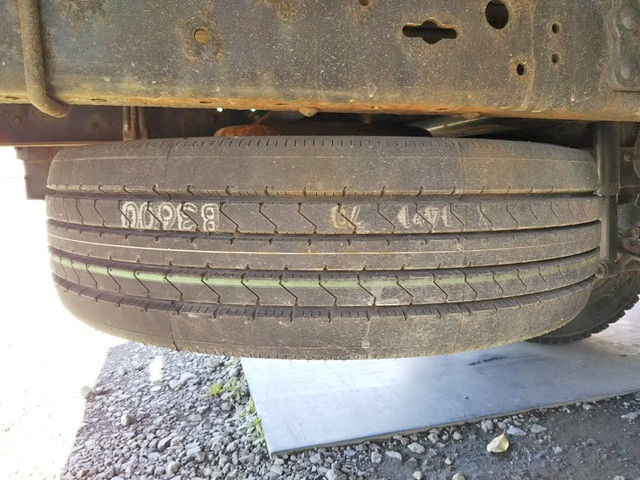 三菱ふそうキャンター平ボディ小型（2t・3t）[写真17]