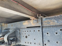 三菱ふそうキャンター平ボディ小型（2t・3t）[写真20]