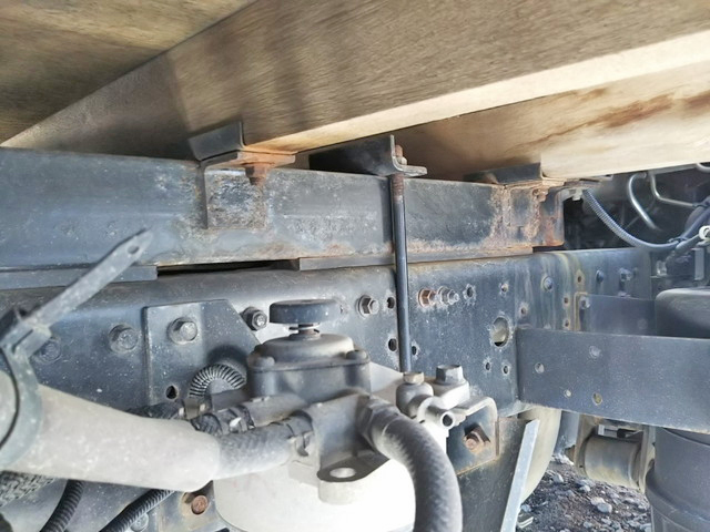 三菱ふそうキャンター平ボディ小型（2t・3t）[写真21]