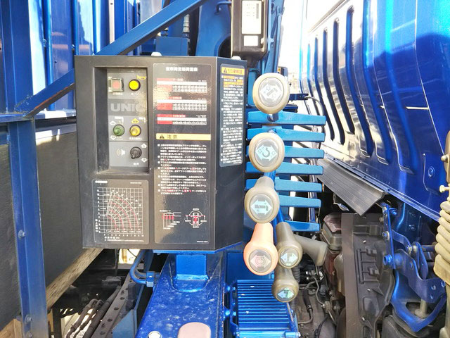 日野デュトロユニック4段小型（2t・3t）[写真16]