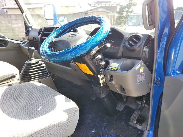 日野デュトロユニック4段小型（2t・3t）[写真35]