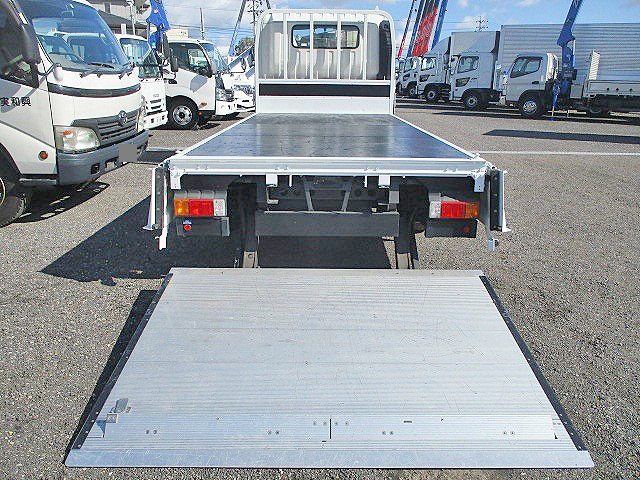 トヨタダイナ平ボディ小型（2t・3t）[写真13]