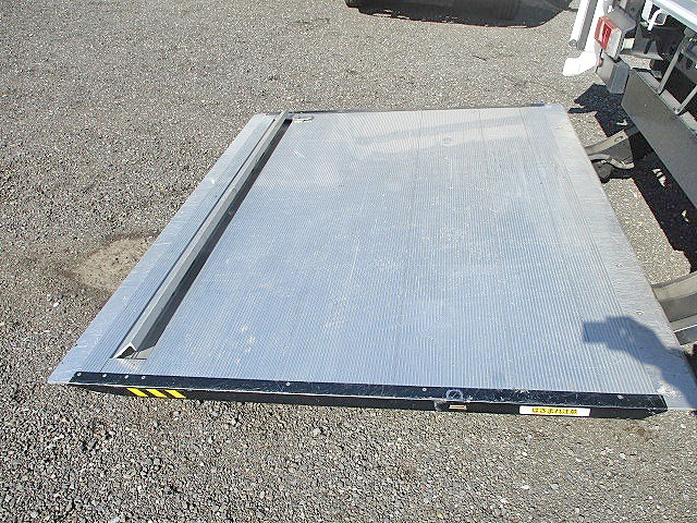 トヨタダイナ平ボディ小型（2t・3t）[写真14]