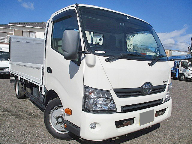 トヨタダイナ平ボディ小型（2t・3t）[写真03]