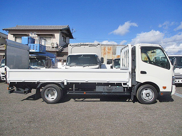トヨタダイナ平ボディ小型（2t・3t）[写真07]