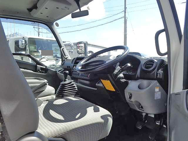 トヨタダイナダブルキャブ（Wキャブ）小型（2t・3t）[写真18]