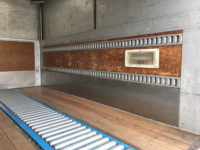 いすゞエルフパネルバン小型（2t・3t）[写真17]