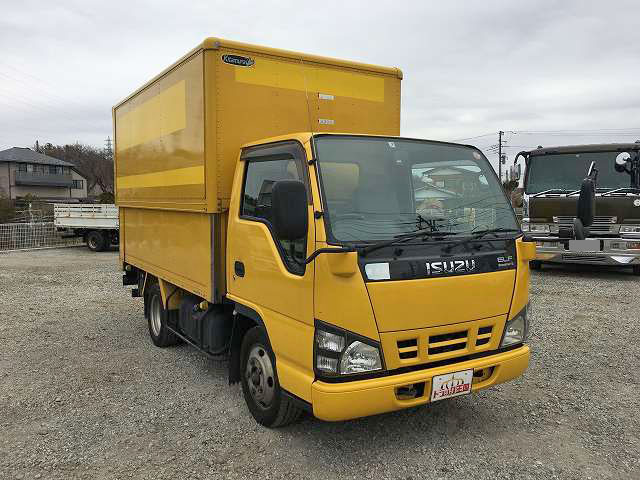 いすゞエルフパネルバン小型（2t・3t）[写真05]