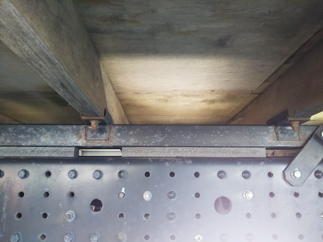 三菱ふそうキャンター平ボディ小型（2t・3t）[写真14]