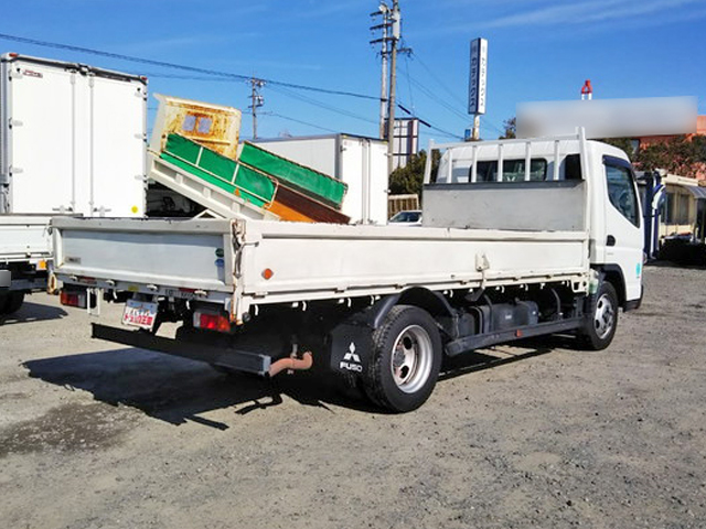 三菱ふそうキャンター平ボディ小型（2t・3t）[写真02]