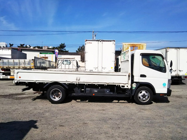 三菱ふそうキャンター平ボディ小型（2t・3t）[写真06]