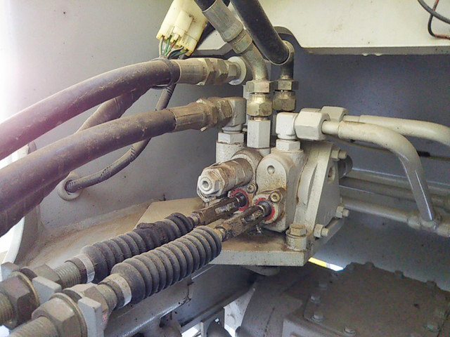 コマツタイヤショベル（ホイルローダー）[写真12]