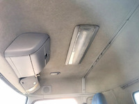 UDトラックスクオントレーラーヘッド（トラクターヘッド）大型（10t）[写真25]