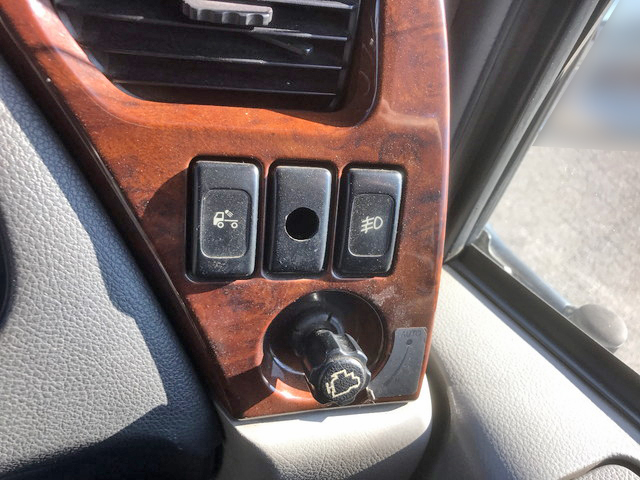 UDトラックスクオントレーラーヘッド（トラクターヘッド）大型（10t）[写真32]