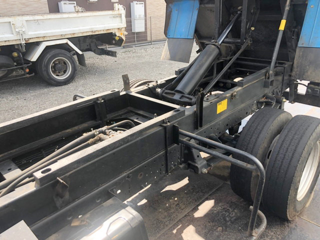 いすゞエルフダンプ・クレーン付小型（2t・3t）[写真21]