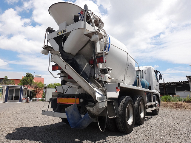 三菱ふそうスーパーグレートミキサー車（コンクリートミキサー）大型（10t）[写真02]