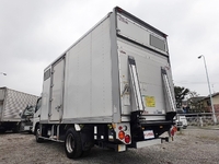 三菱ふそうキャンターパネルバン小型（2t・3t）[写真02]