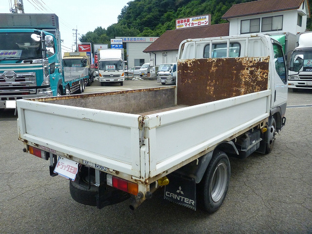 三菱ふそうキャンターガッツ平ボディ小型（2t・3t）[写真02]