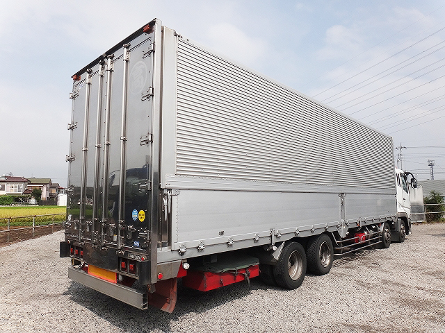 三菱ふそうスーパーグレートアルミウイング大型（10t）[写真02]
