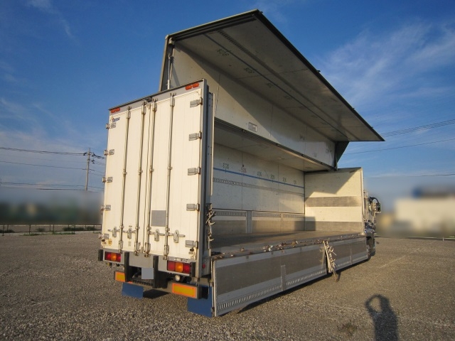 三菱ふそうスーパーグレートアルミウイング大型（10t）[写真02]