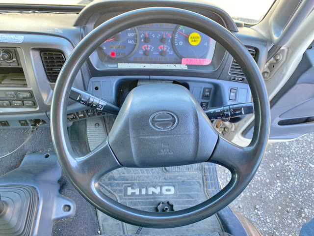 日野レンジャー冷凍車（冷蔵車）増トン（6t・8t）[写真29]