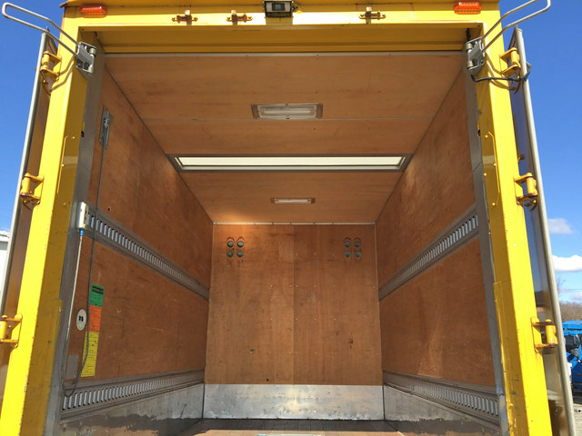 いすゞエルフパネルバン小型（2t・3t）[写真13]