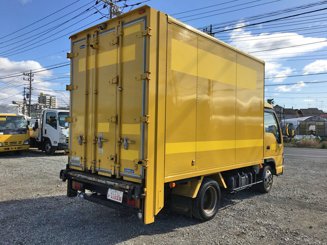 いすゞエルフパネルバン小型（2t・3t）[写真02]