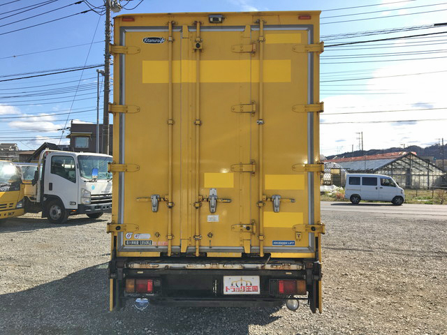 いすゞエルフパネルバン小型（2t・3t）[写真09]